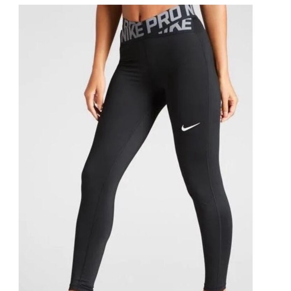 Nike Pro